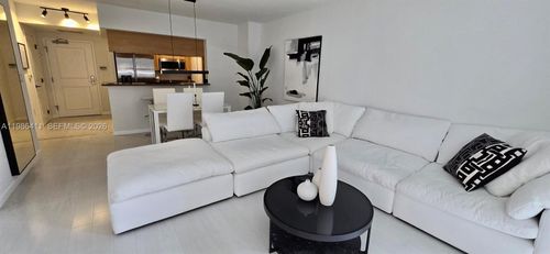 1106-347 N New River Dr E, Fort Lauderdale, FL, 33301-3138 | Card Image