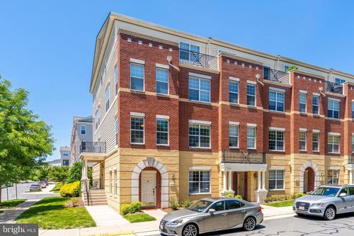22681 Settlers Trail Ter, BRAMBLETON, VA, 20148-6402 | Card Image