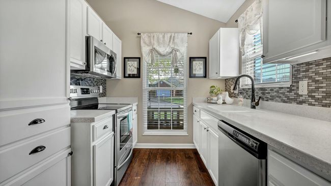 6130 Murphys Pond Rd, Condo with 2 bedrooms, 2 bathrooms and null parking in Canal Winchester OH | Image 11