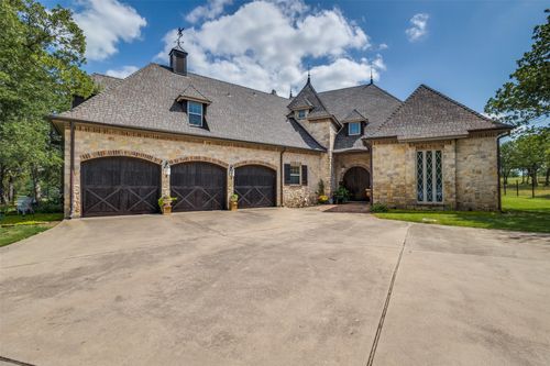 181 County Road 1326, Bridgeport, TX, 76426-6433 | Card Image