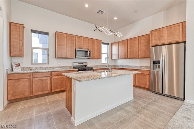 639 Grey Saker St, Townhouse with 4 bedrooms, 4 bathrooms and null parking in Las Vegas NV | Image 9