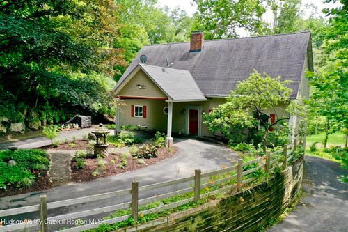 483 Mountain Rd, High Falls, NY, 12440-5021 | Card Image