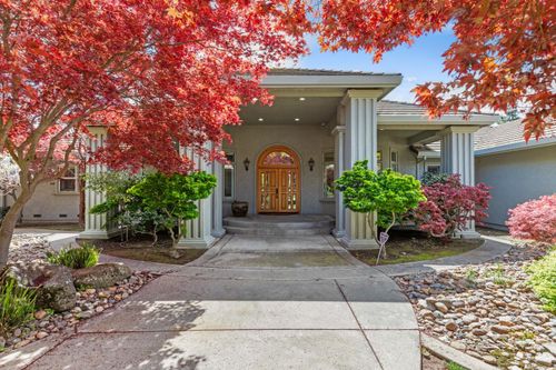 5000 Peach Blossom Ln, Oakdale, CA, 95361-7878 | Card Image
