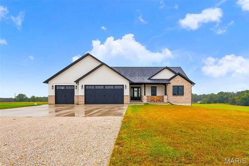 103 Cheatham Farm Ln, Troy, MO, 63379-4422 | Card Image