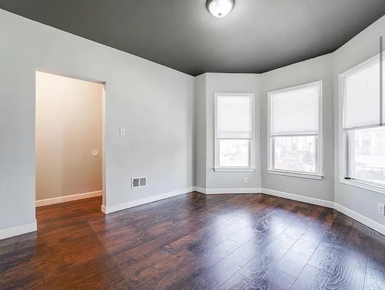 Residential Lease in JC, Greenville 3