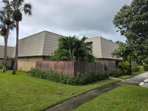 5126 51st Way, West Palm Beach, FL, 33409-7143 | Card Image