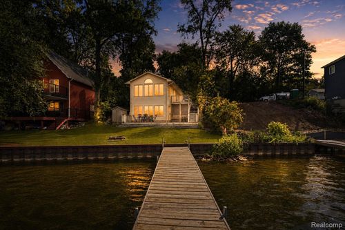 6577 Sherman Dr, Otter Lake, MI, 48464-9533 | Card Image
