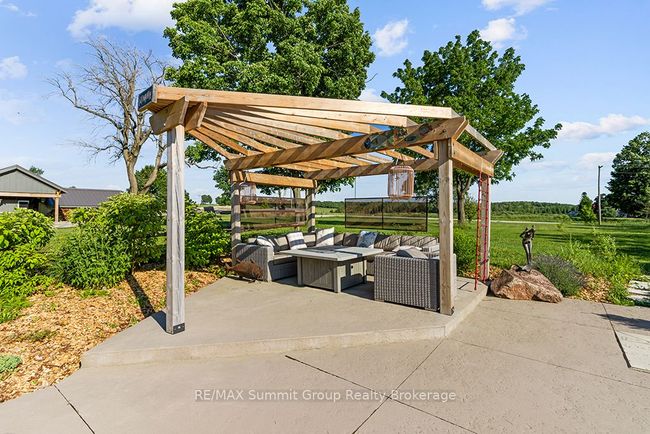 385073 4 Th Concession A, Home with 5 bedrooms, 6 bathrooms and 16 parking in Municipality Of Grey Highlands ON | Image 37