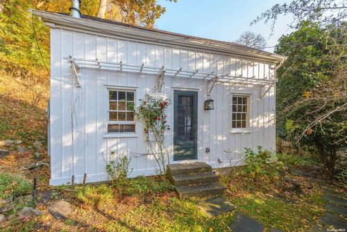 3 Lloyd Ln, Lloyd Harbor, NY, 11743-9758 | Card Image