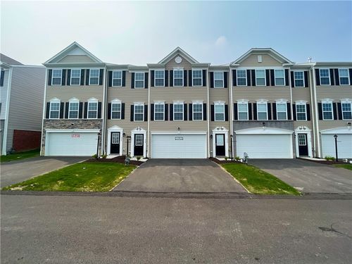 16c-115 Ziva Drive, South Greensburg Boro, PA, 15601 | Card Image