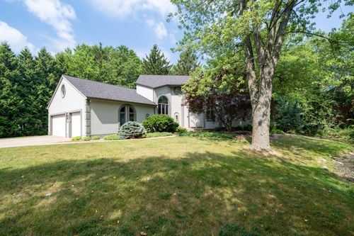4103 Brentwood Dr, Valparaiso, IN, 46383 | Card Image