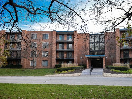 unit-203a-1605 E Central Rd, Arlington Heights, IL, 60005-3336 | Card Image