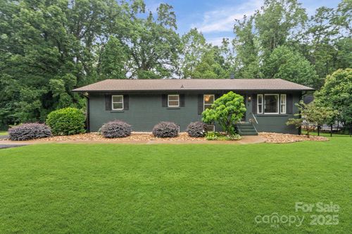 119 Meadowbrook Ln, Davidson, NC, 28036-8059 | Card Image