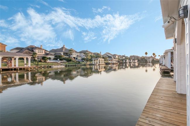 2922 N Island Dr, House other with 5 bedrooms, 4 bathrooms and 3 parking in Seabrook TX | Image 7