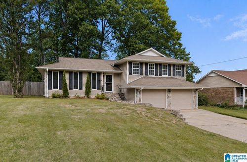 231 Cambo Dr, HOOVER, AL, 35226-1411 | Card Image