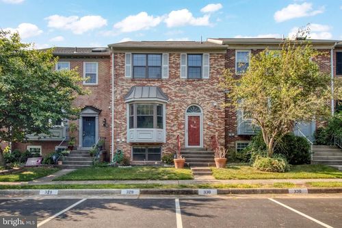 3964 Rosebay Ct, FAIRFAX, VA, 22033-2488 | Card Image