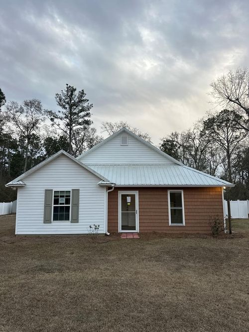 110 Hog Wild Ln, Ray City, GA, 31645-7854 | Card Image