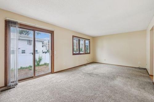 8416 22nd Ave S, Bloomington, MN, 55425-1815 | Card Image