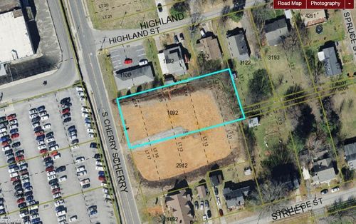 204 S Cherry St, Wilkesboro, NC, 28697-2819 | Card Image