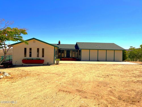 28714 Cruthers Creek Rd, Pearblossom, CA, 93553-3426 | Card Image