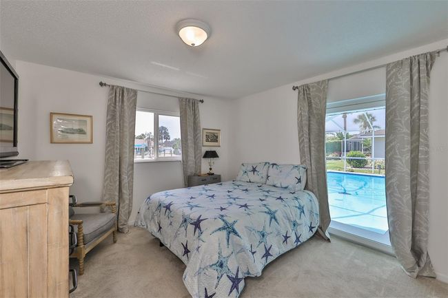 6337 Cocoa Ln, House other with 4 bedrooms, 2 bathrooms and null parking in APOLLO BEACH FL | Image 47