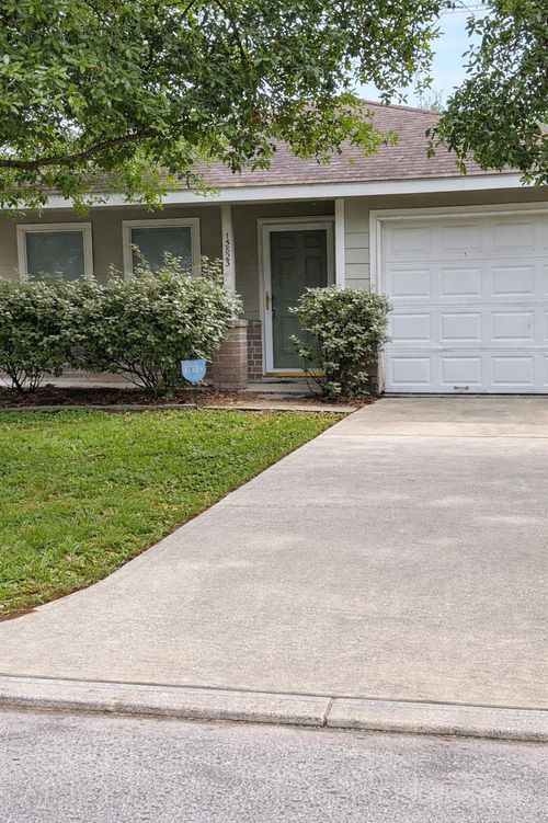 15823 Regal Trace Ln, Houston, TX, 77073-6291 | Card Image