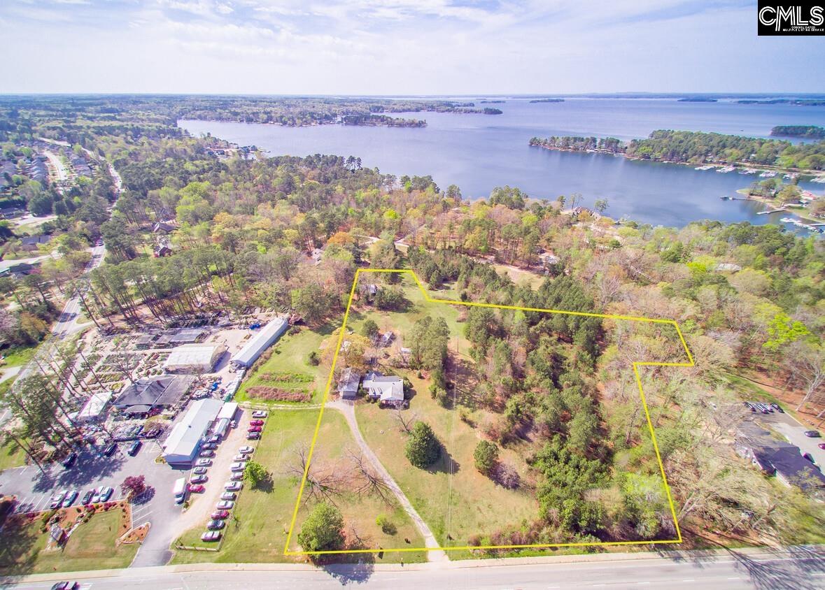 1415 N Lake Dr, Lexington, SC 29072