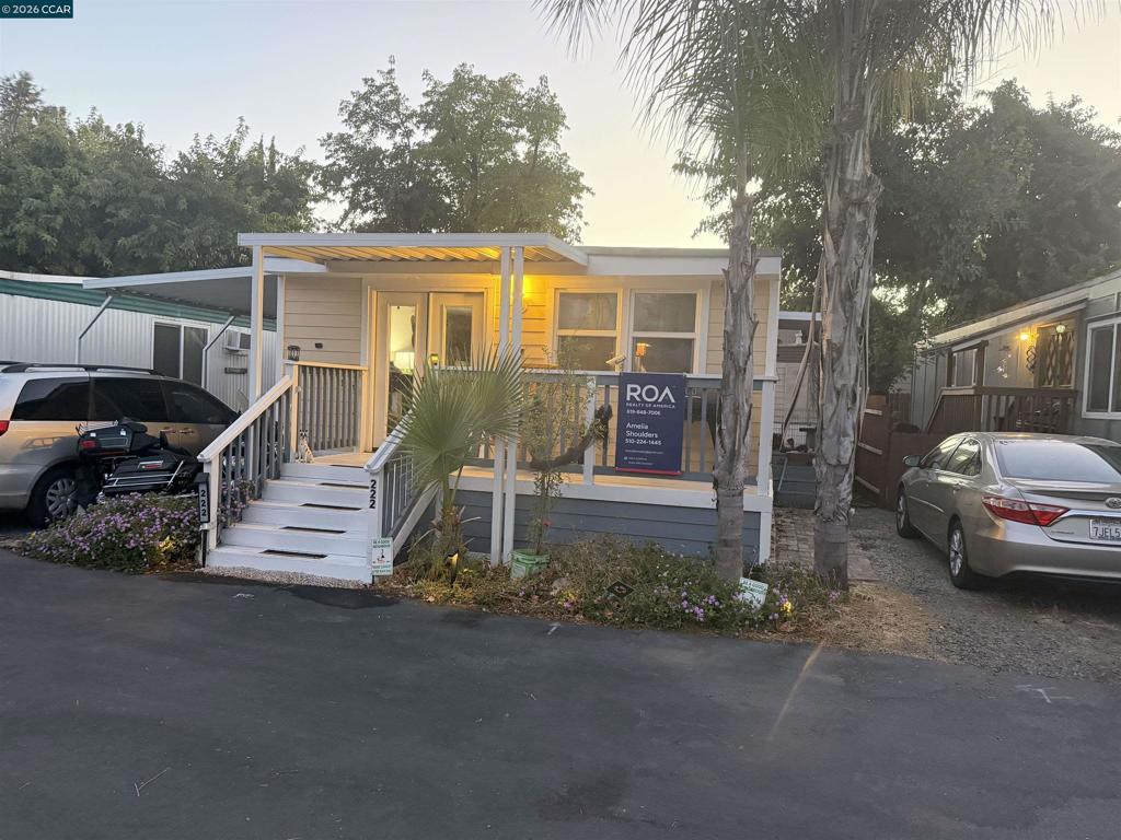 703 Oro Dam Blvd W, Oroville, CA 95965