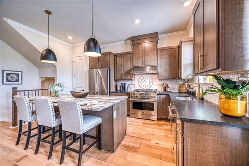905 Pullman St, Leander, TX, 78641-5758 | Card Image