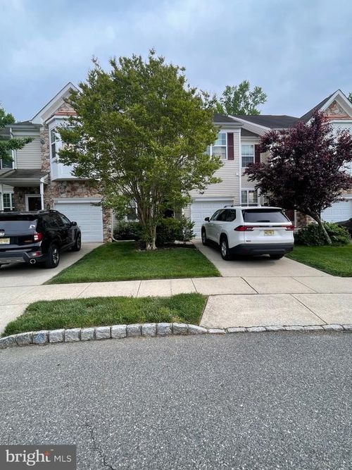 196 Chancellor Dr, WOODBURY, NJ, 08096-5155 | Card Image