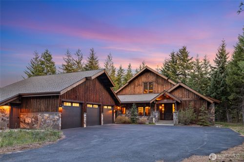 40 Big Bug Ln, Cle Elum, WA, 98922-3003 | Card Image