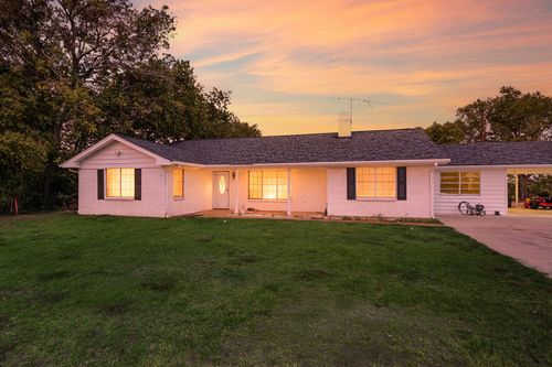 1700 Marti Dr, Burleson, TX, 76028-6984 | Card Image