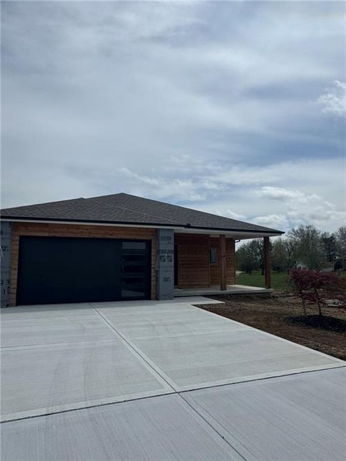 1107 Old Time Dr, Excelsior Springs, MO, 64024 | Card Image