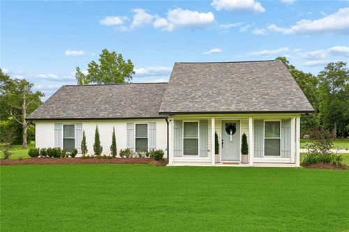 30395 Stewart Rd, Albany, LA, 70711-4314 | Card Image