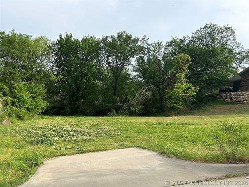 2249 Main St, Tulsa, OK, 74106-3636 | Card Image