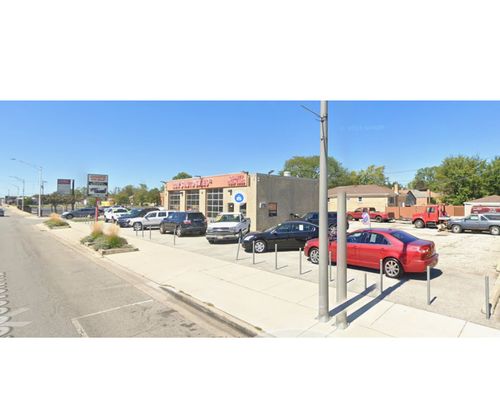 1119 W Roosevelt Rd, Maywood, IL, 60153-4045 | Card Image