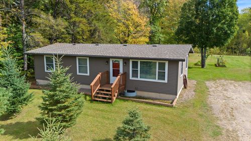 4514 E Us Highway 169, Bovey, MN, 55709-8657 | Card Image