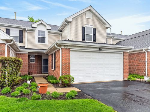 642-642 Legend Ln, McHenry, IL, 60050-8011 | Card Image