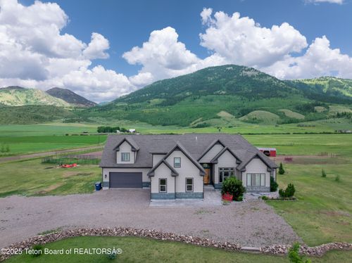61 Astorian Ln, Smoot, WY, 83126-5001 | Card Image