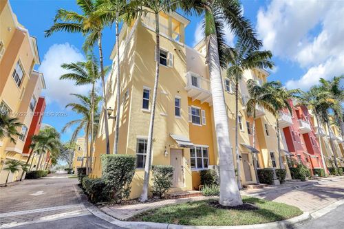 2318-2318 Vintage Dr, Lighthouse Point, FL, 33064-6089 | Card Image