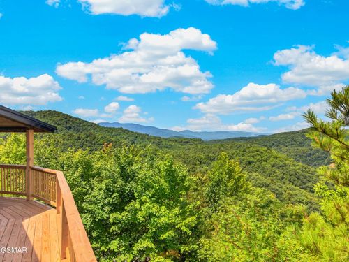 3219 Grouse Ridge Lane, Sevierville, TN, 37862 | Card Image