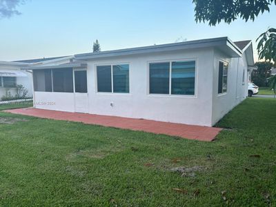 4715 Nw 44th St, House other with 2 bedrooms, 2 bathrooms and null parking in Tamarac FL | Image 3