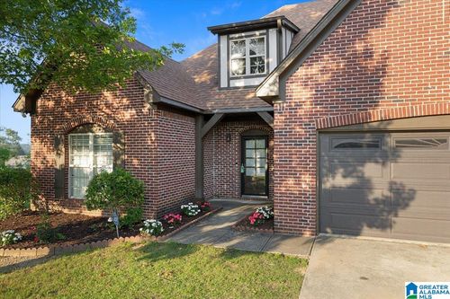 3617 Merlin Cir, TRUSSVILLE, AL, 35173-6329 | Card Image