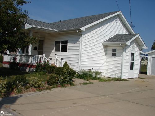 805 E Madison St, Mount Pleasant, IA, 52641-1729 | Card Image