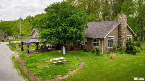 17503 N Woodlawn Ln, Woodlawn, IL, 62898-2303 | Card Image