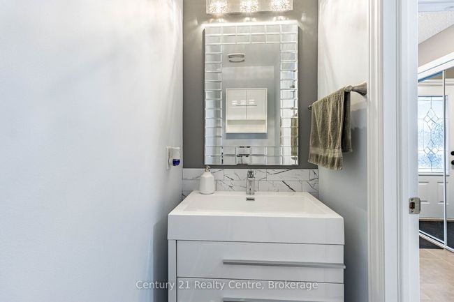 34 Niagara Pl, House other with 4 bedrooms, 4 bathrooms and 4 parking in Brampton ON | Image 7