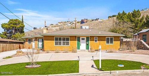 1109 Whitaker Ln, El Paso, TX, 79902-2126 | Card Image