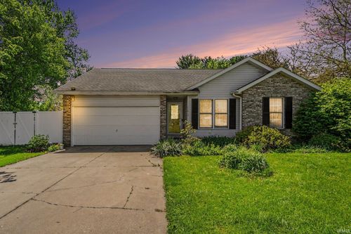 17612 Bramblewood Dr, Goshen, IN, 46526-8936 | Card Image
