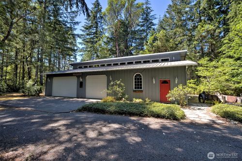 80 E Tamarack Ln, Shelton, WA, 98584-9402 | Card Image