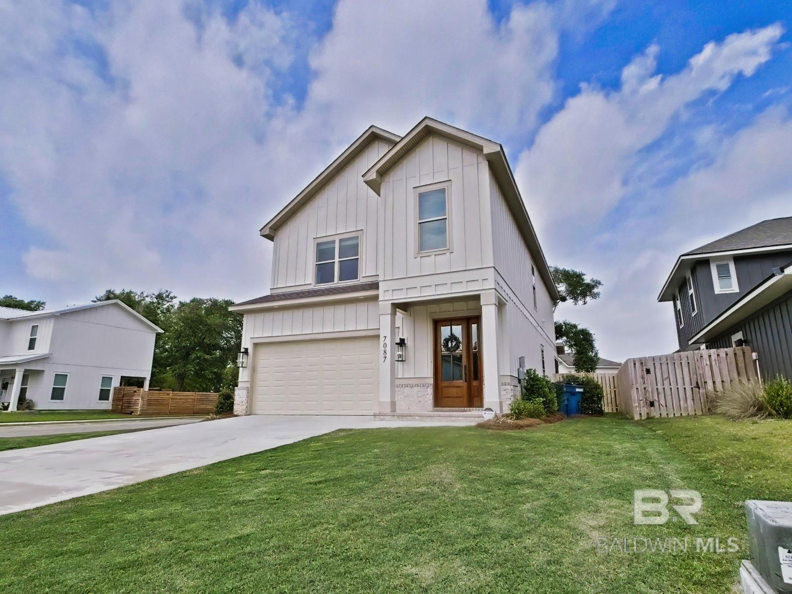 Lake View Dr, Gulf Shores, AL 36542